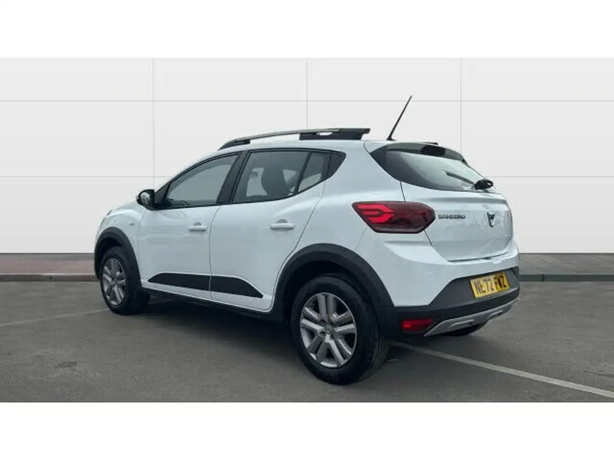 2022-dacia-sandero-stepway-10-tce-comfort-90bhp-big-1