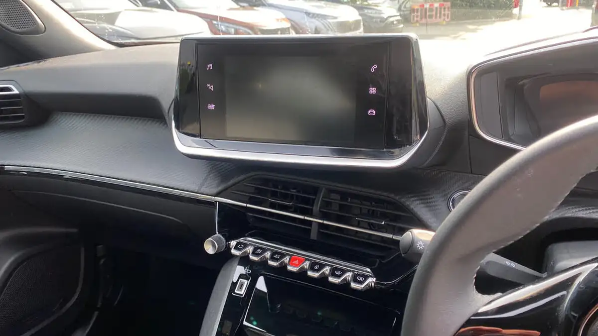 2023-peugeot-2008-suv-12-puretech-allure-premium-100bhp-big-9
