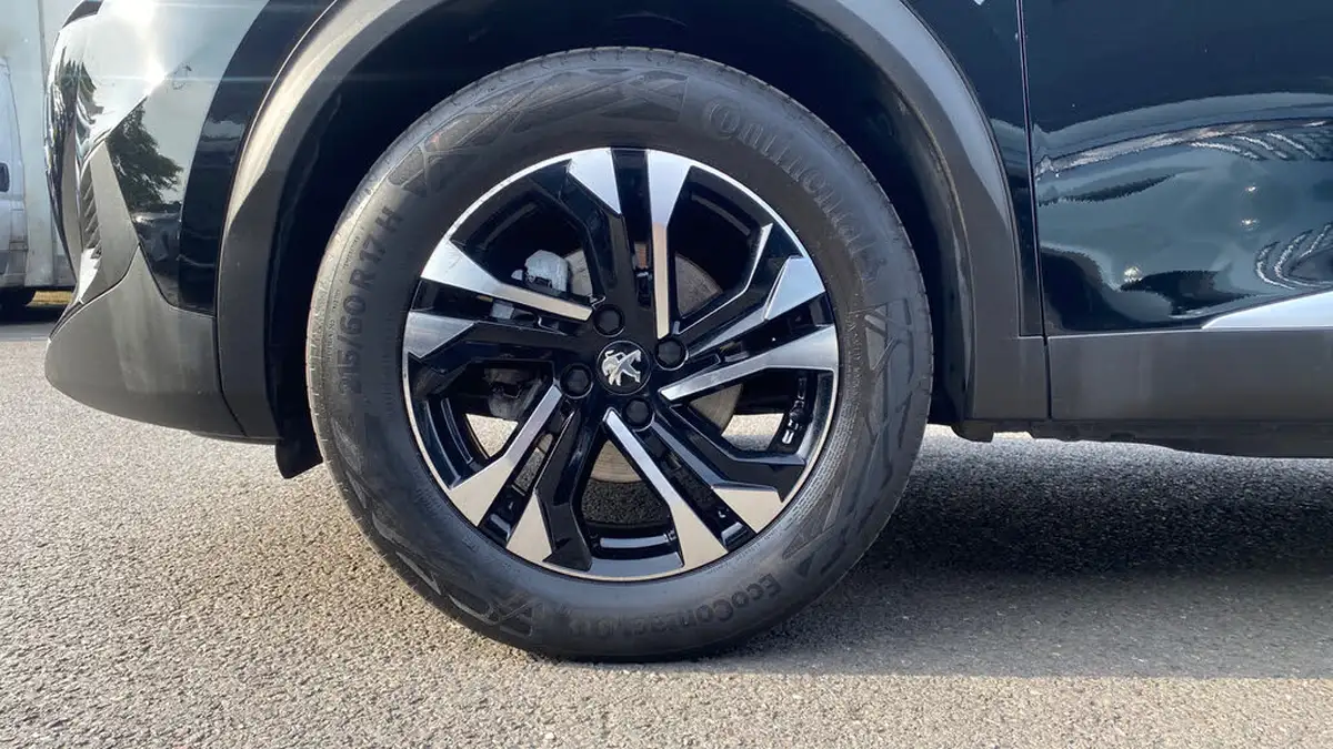 2023-peugeot-2008-suv-12-puretech-allure-premium-100bhp-big-13