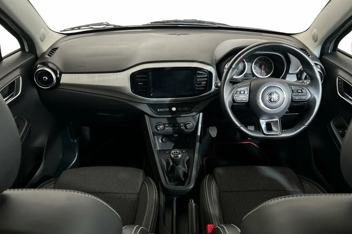 2022-mg-mg3-15-vti-tech-exclusive-nav-big-9