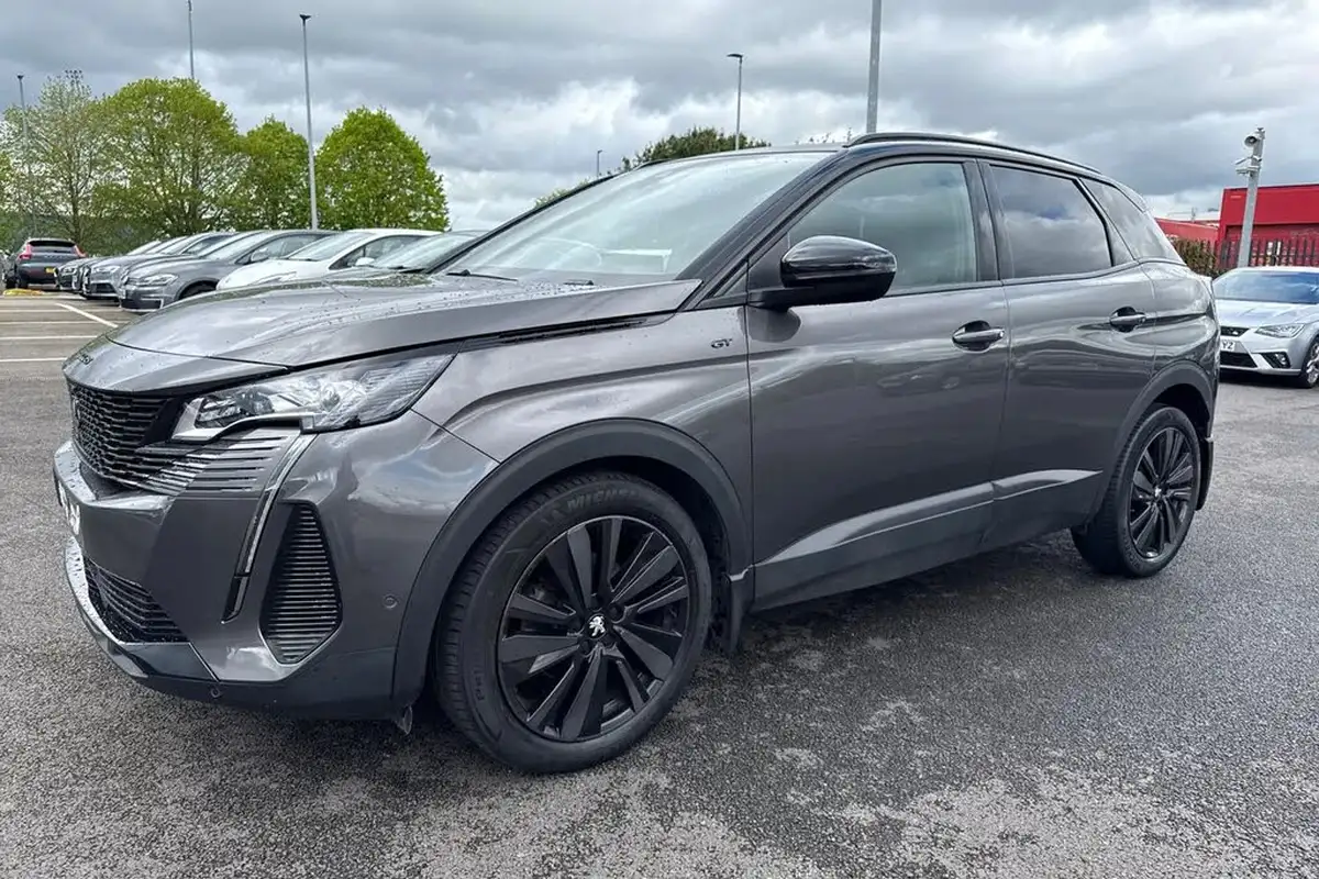 2022-peugeot-3008-suv-12-puretech-gt-premium-big-26