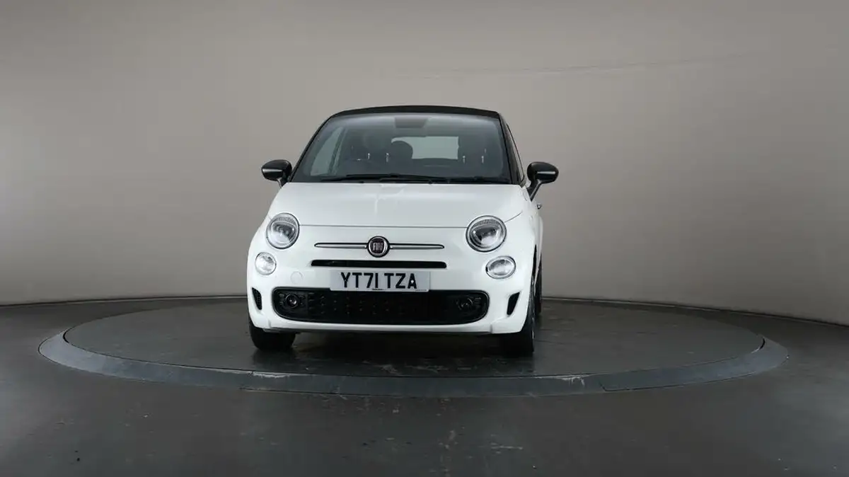 2021-fiat-500c-10-hey-google-big-38