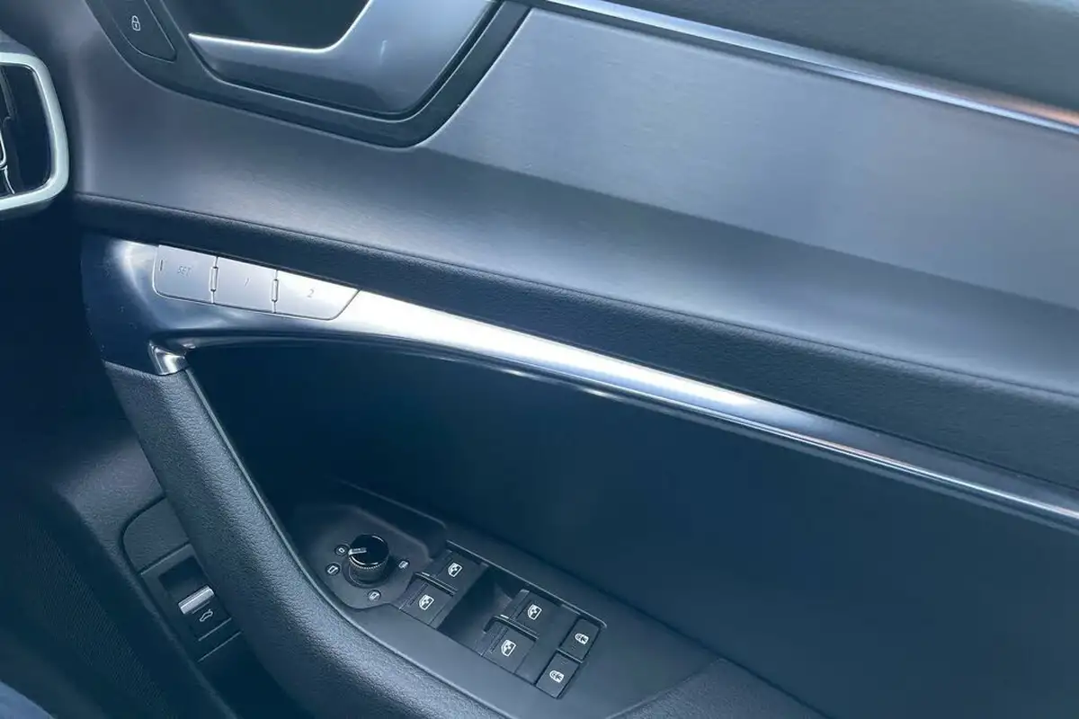 2023-audi-a6-avant-20-40-tfsi-s-line-big-48