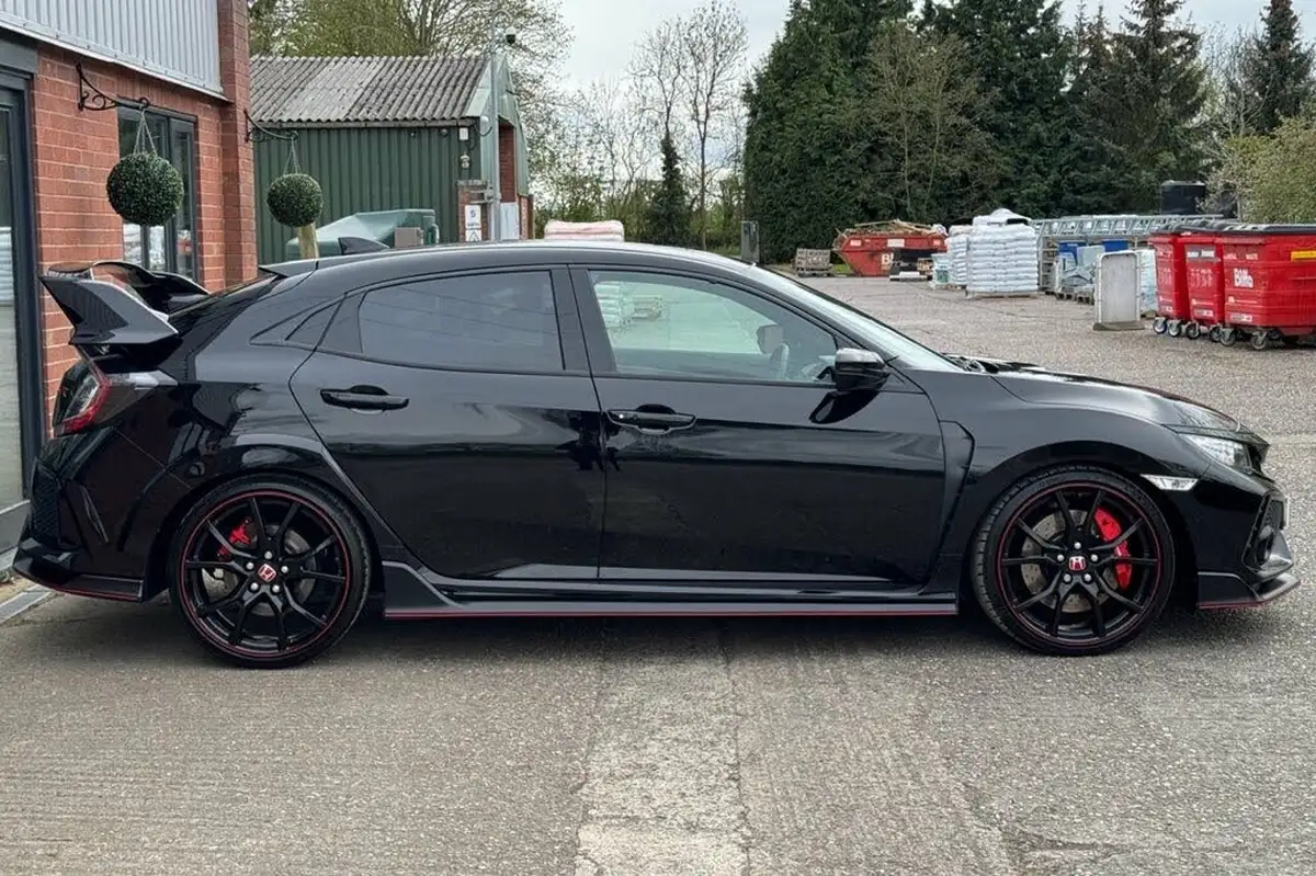 2019-honda-civic-20-i-vtec-type-r-gt-big-10