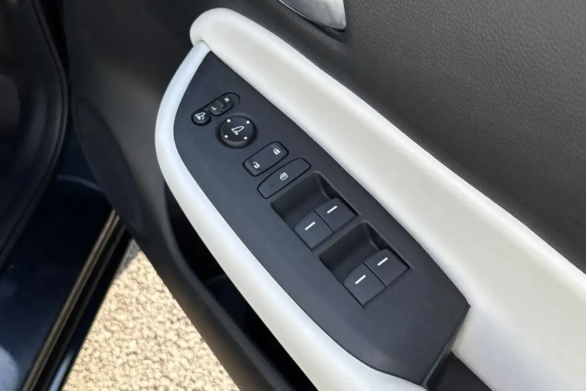 2021-honda-jazz-15-i-mmd-ex-107ps-big-22