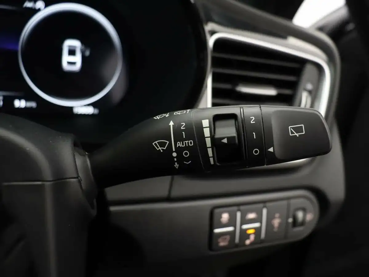 2023-kia-pro-ceed-15-t-gdi-gt-line-s-158bhp-big-31