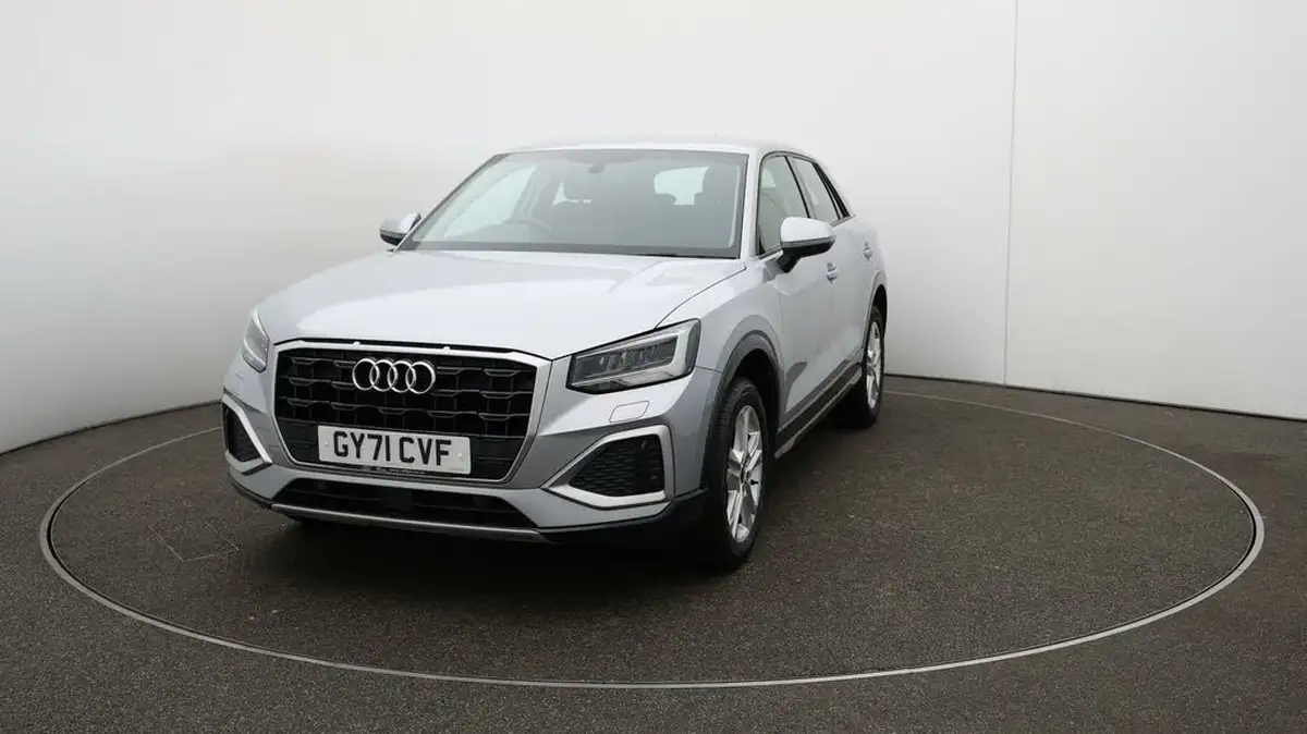 2021-audi-q2-10-30-tfsi-sport-big-30