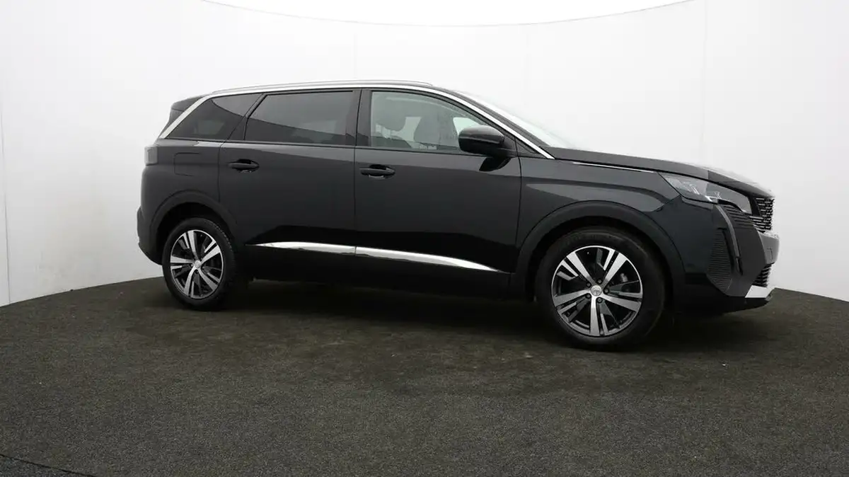 2021-peugeot-5008-suv-12-puretech-allure-big-37