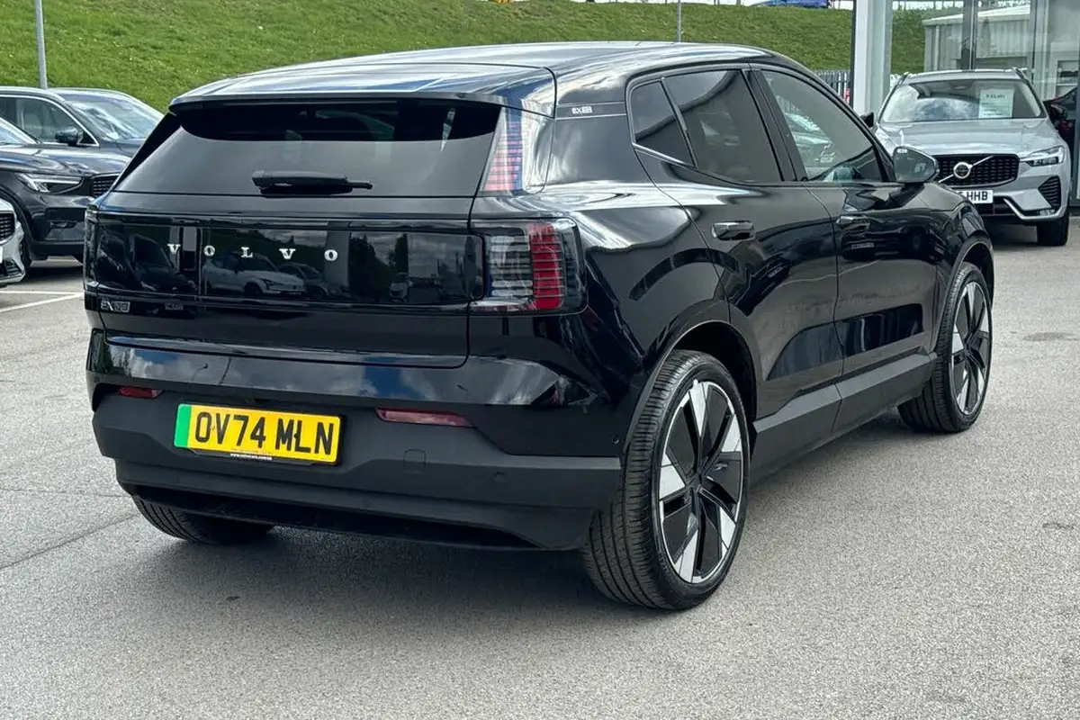 2024-volvo-ex30-e-single-motor-ultra-big-39