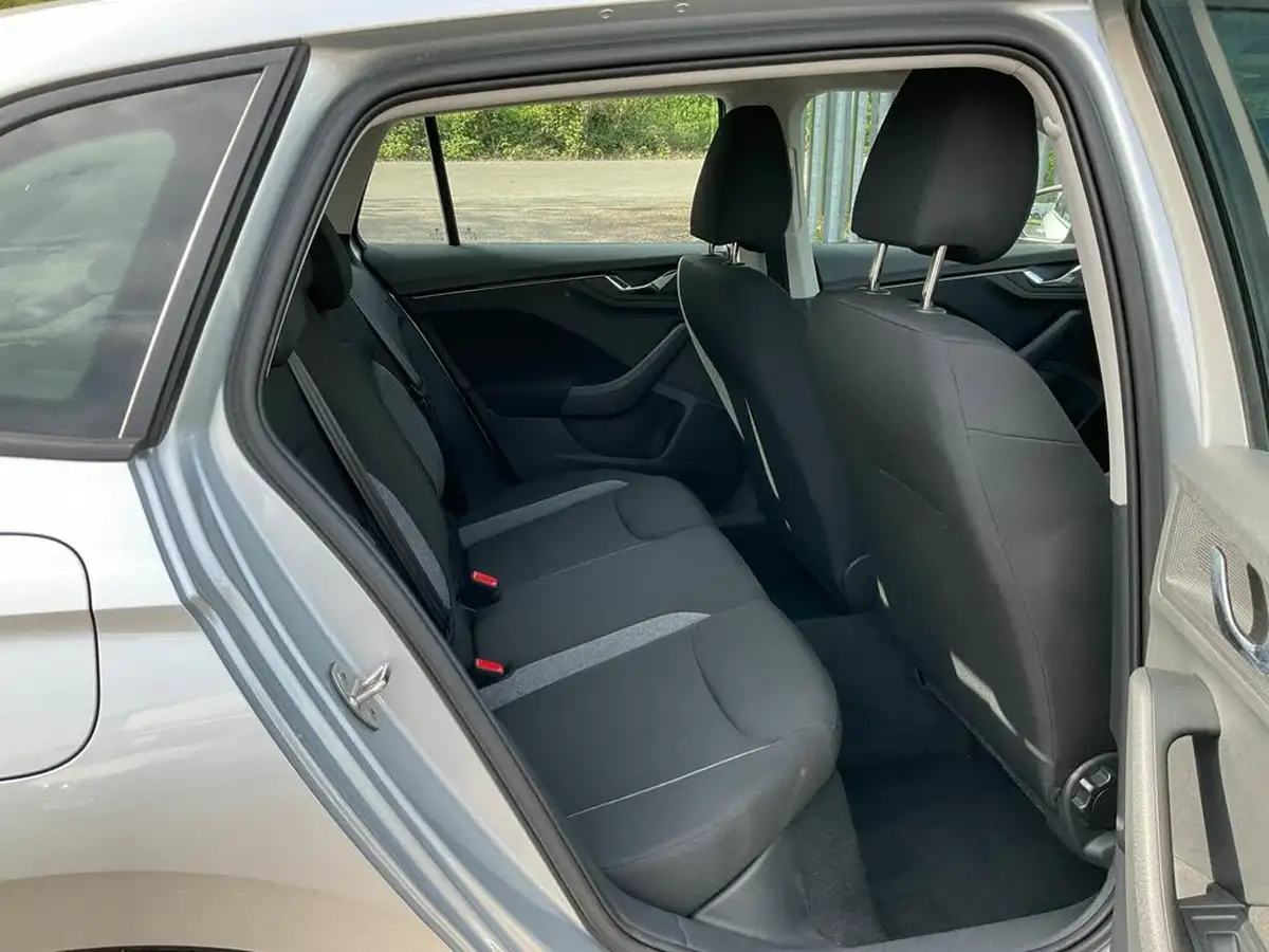 2023-skoda-scala-10-tsi-s-big-10