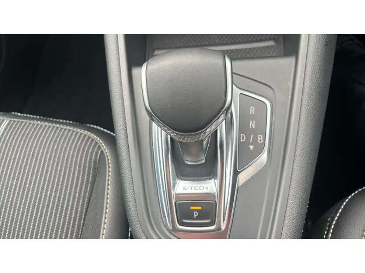 2023-renault-captur-16-e-tech-engineered-145ps-full-big-29