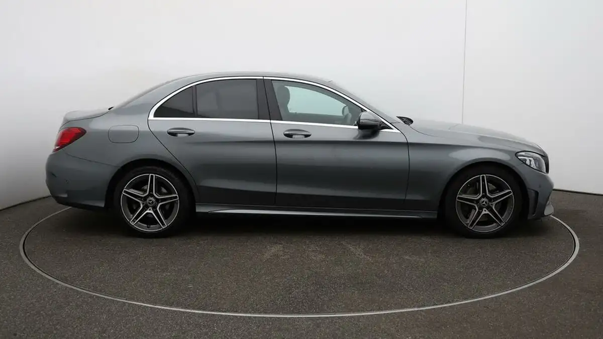 2019-mercedes-benz-c-class-20d-c300d-amg-line-245ps-ss-saloon-4d-big-40