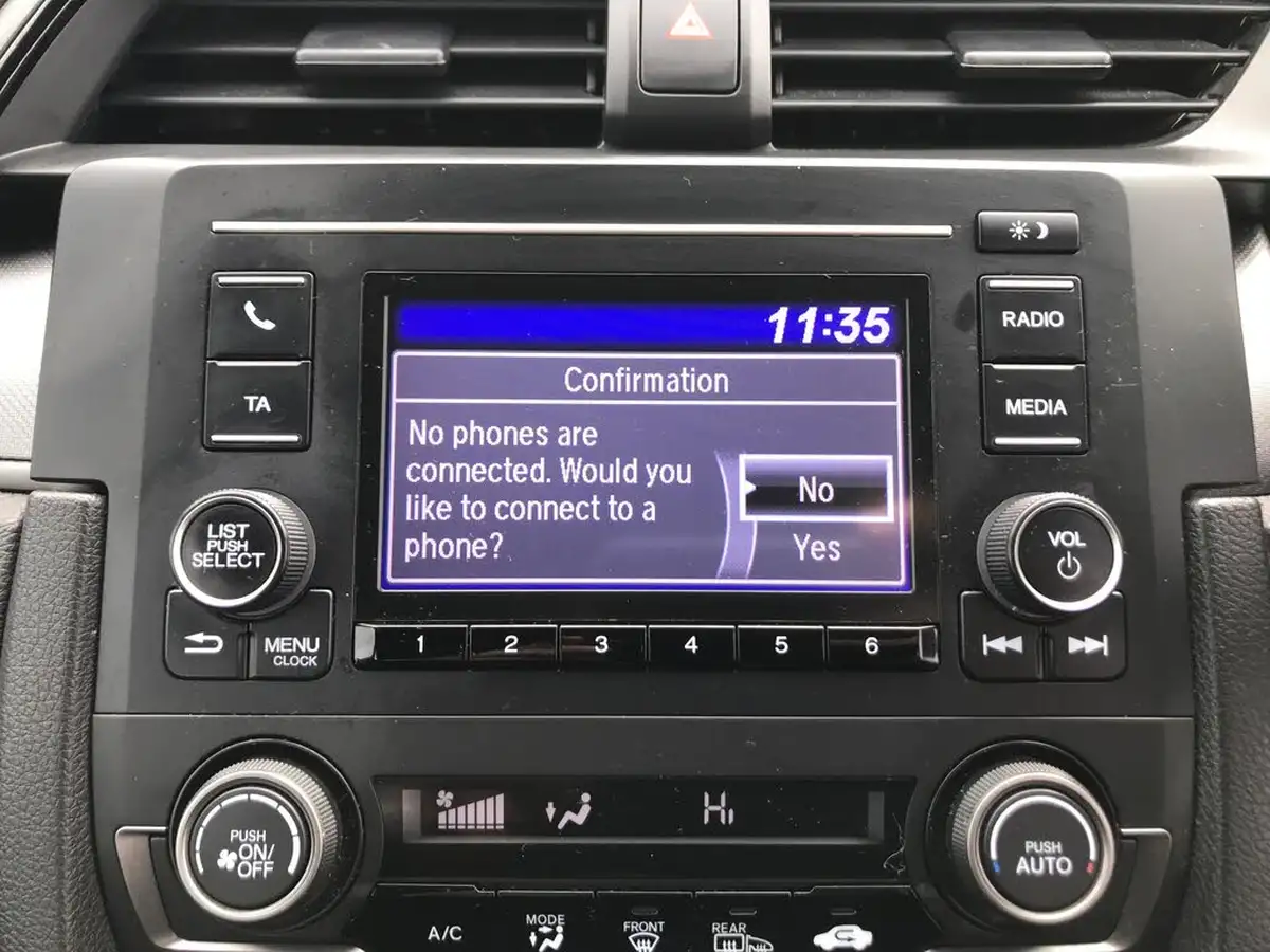 2020-honda-civic-10-vtec-turbo-se-hatchback-5d-big-16