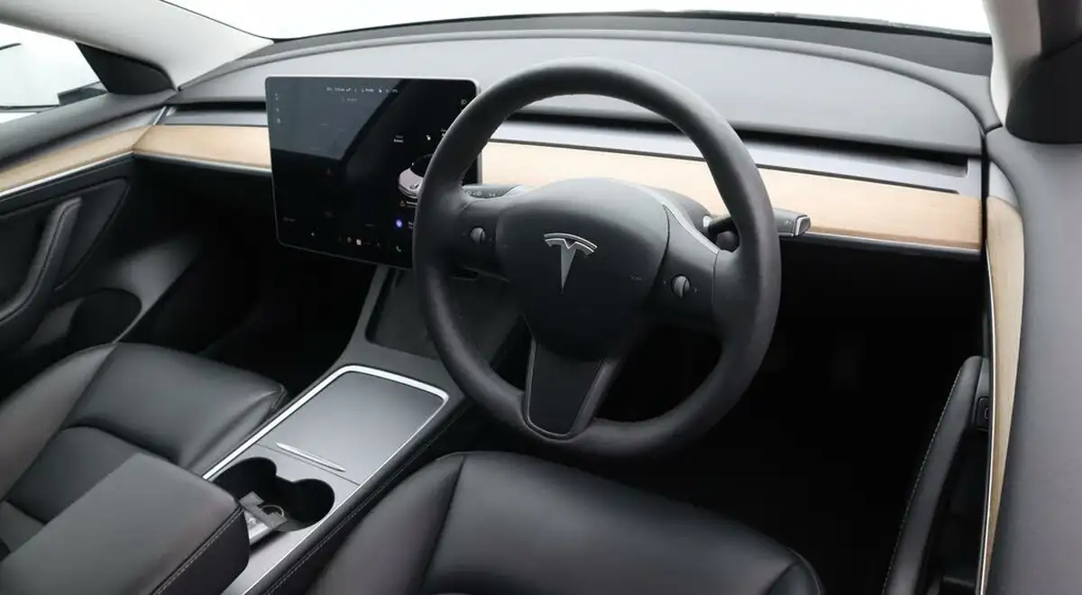 2021-tesla-model-3-e-standard-plus-big-9