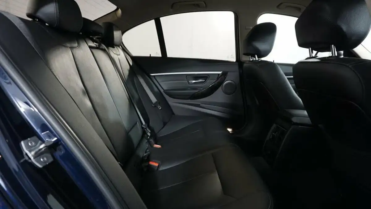 2016-bmw-3-series-20td-320d-luxury-saloon-4d-big-19