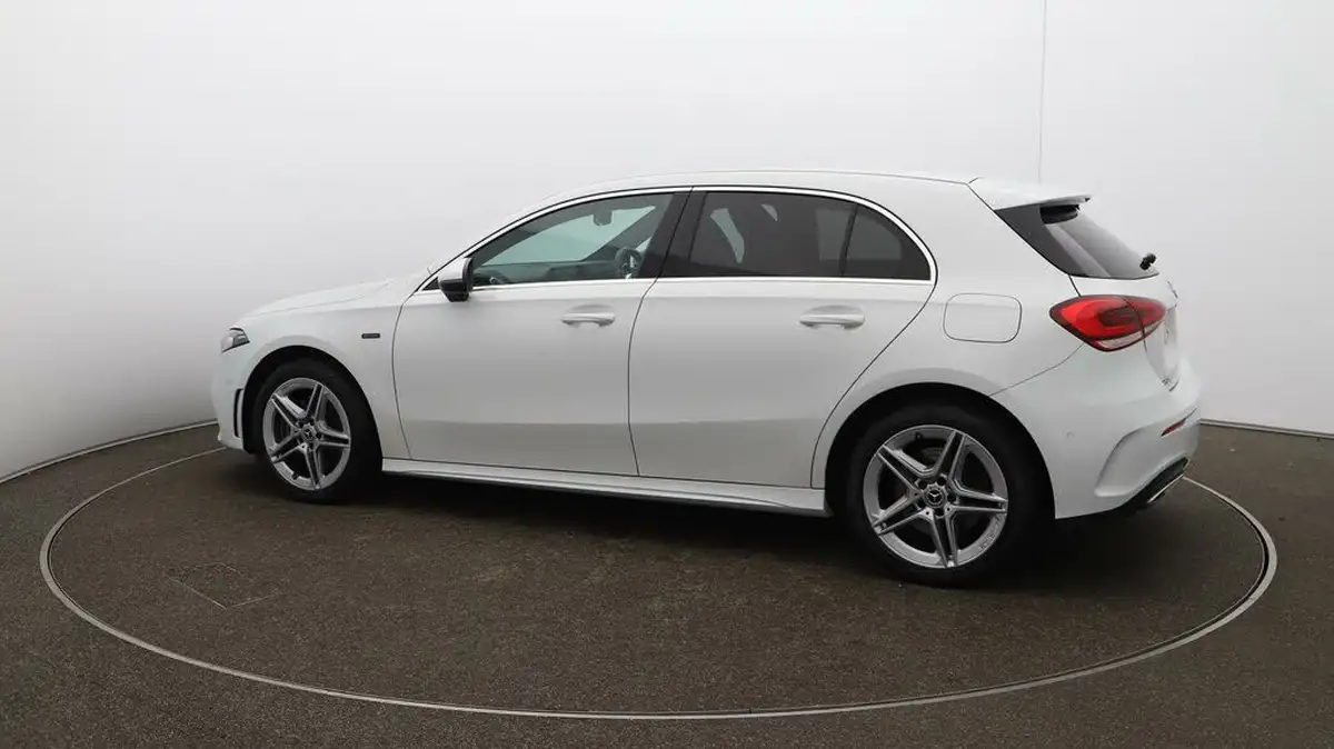 2021-mercedes-benz-a-class-13-a250e-amg-line-executive-hatchback-5d-big-40