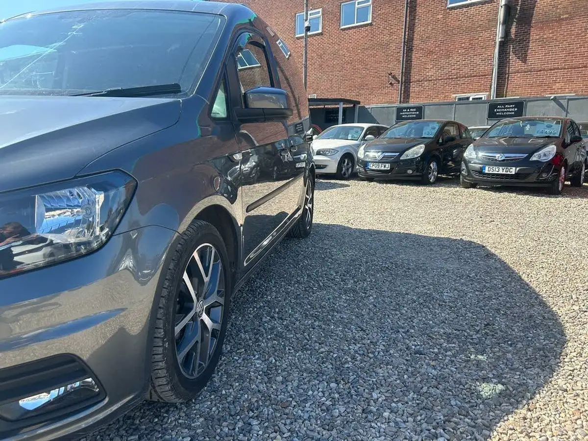 2018-volkswagen-caddy-20tdi-c20-highline-bmt-150pseu6-dsg-big-69