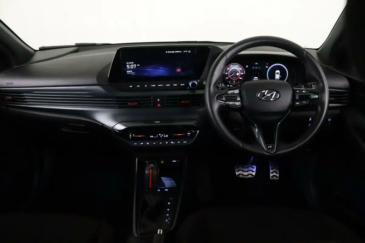 2024-hyundai-i20-10-t-gdi-n-line-dct-big-15