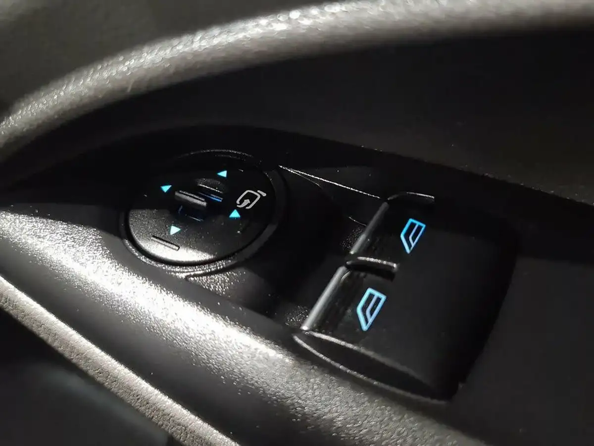 2020-ford-transit-connect-15-ecoblue-l2-240-limited-big-27