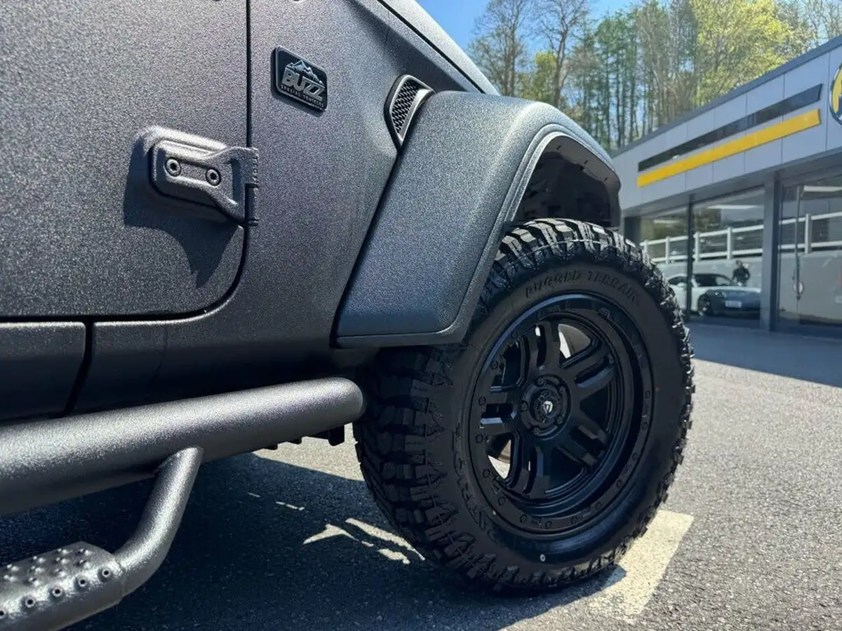 2024-jeep-wrangler-20-gme-sahara-big-31