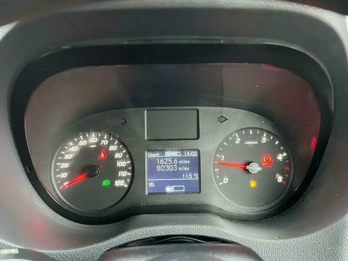 2018-mercedes-benz-sprinter-21cdi-311-l2h1-panel-van-rwd-eco-gear-360-big-25