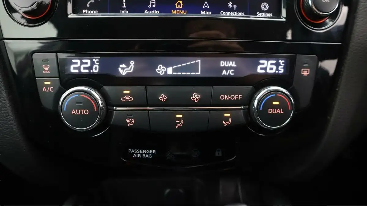 2020-nissan-qashqai-13-dig-t-acenta-premium-140ps-big-12