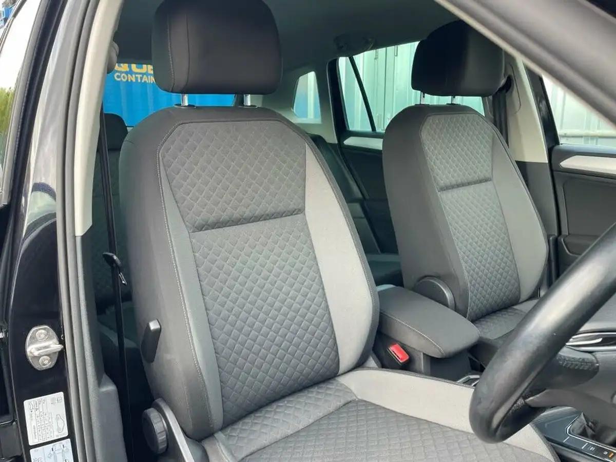 2018-volkswagen-tiguan-14-tsi-se-navigation-150ps-actss-big-37