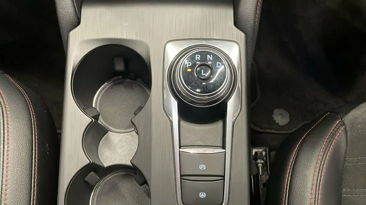2022-ford-kuga-big-19