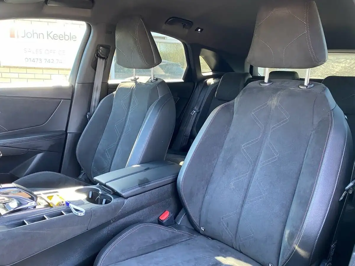 2021-ds-ds-7-crossback-16-puretech-performance-line-225ps-big-1
