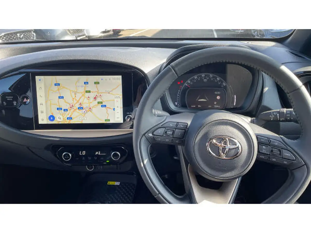 2024-toyota-aygo-x-10-vvt-i-exclusive-big-7