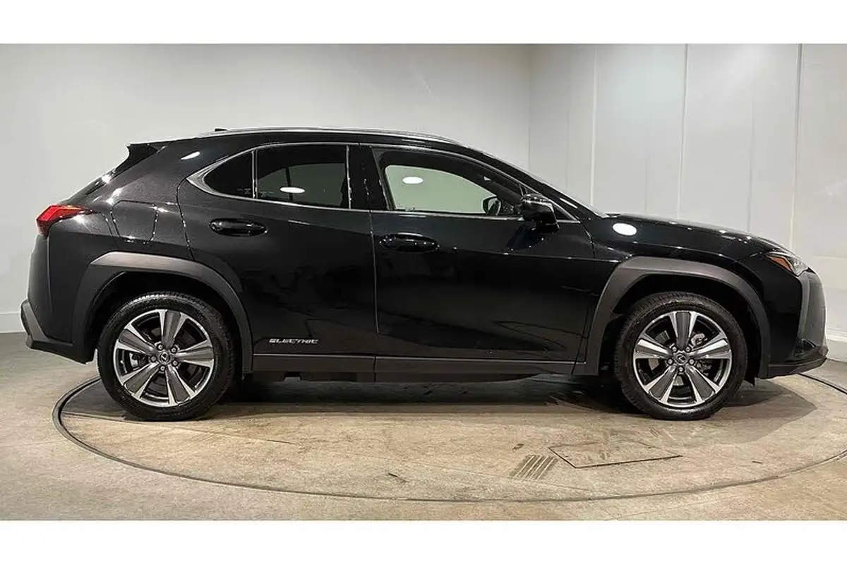 2022-lexus-ux-300e-e-ux-201bhp-big-3