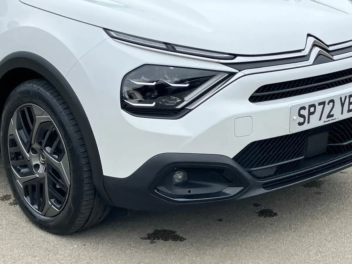 2022-citroen-c4-12-puretech-sense-big-28