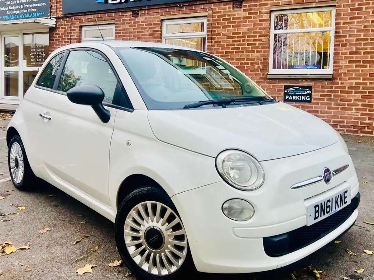 2011-fiat-500-12-pop-69bhp-big-0