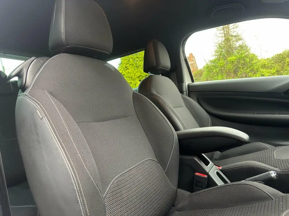2015-citroen-ds3-12-dstyle-plus-big-16