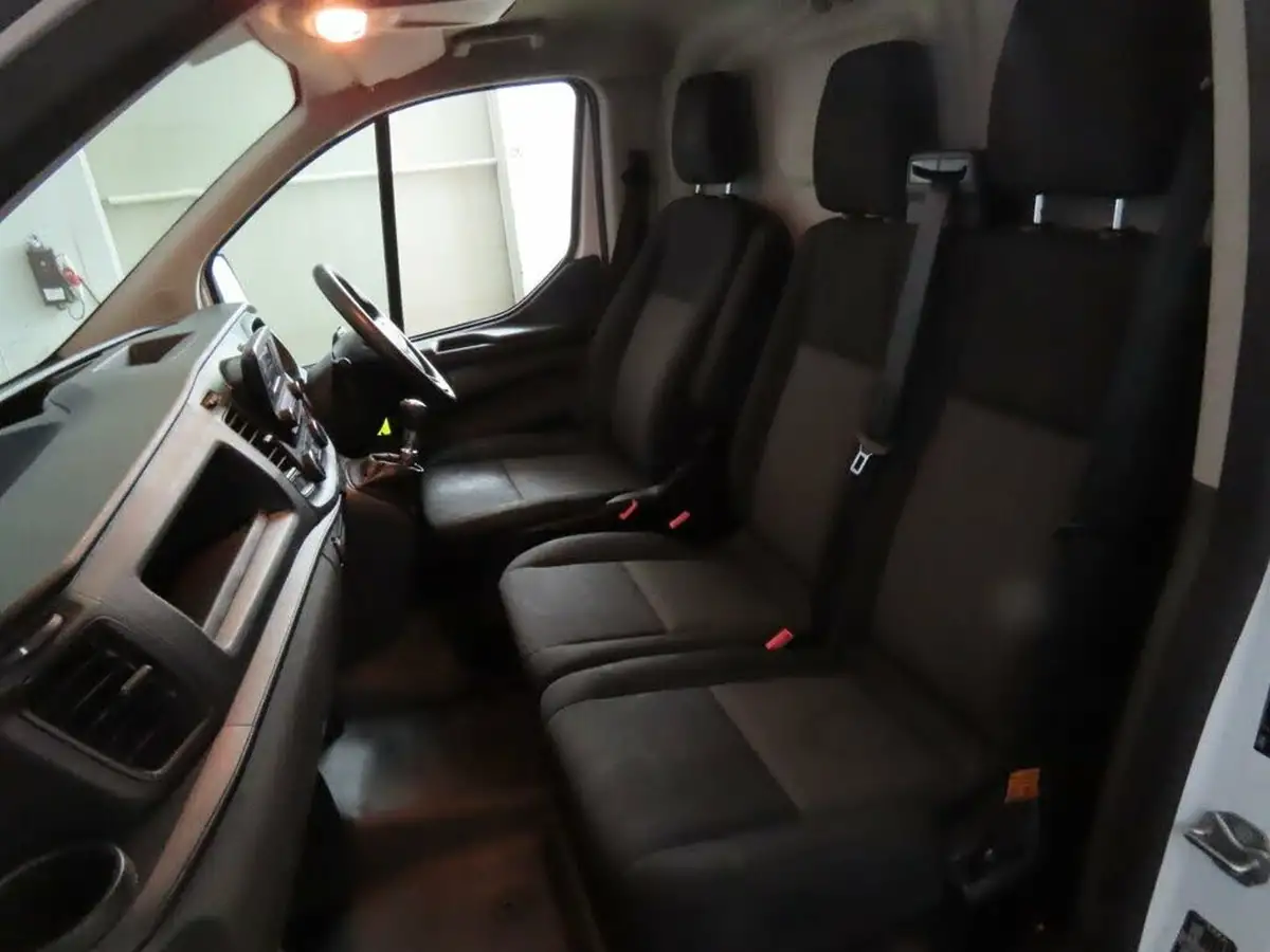 2021-ford-transit-custom-20tdci-300-l1h1-leader-130pseu6dt-panel-van-big-6