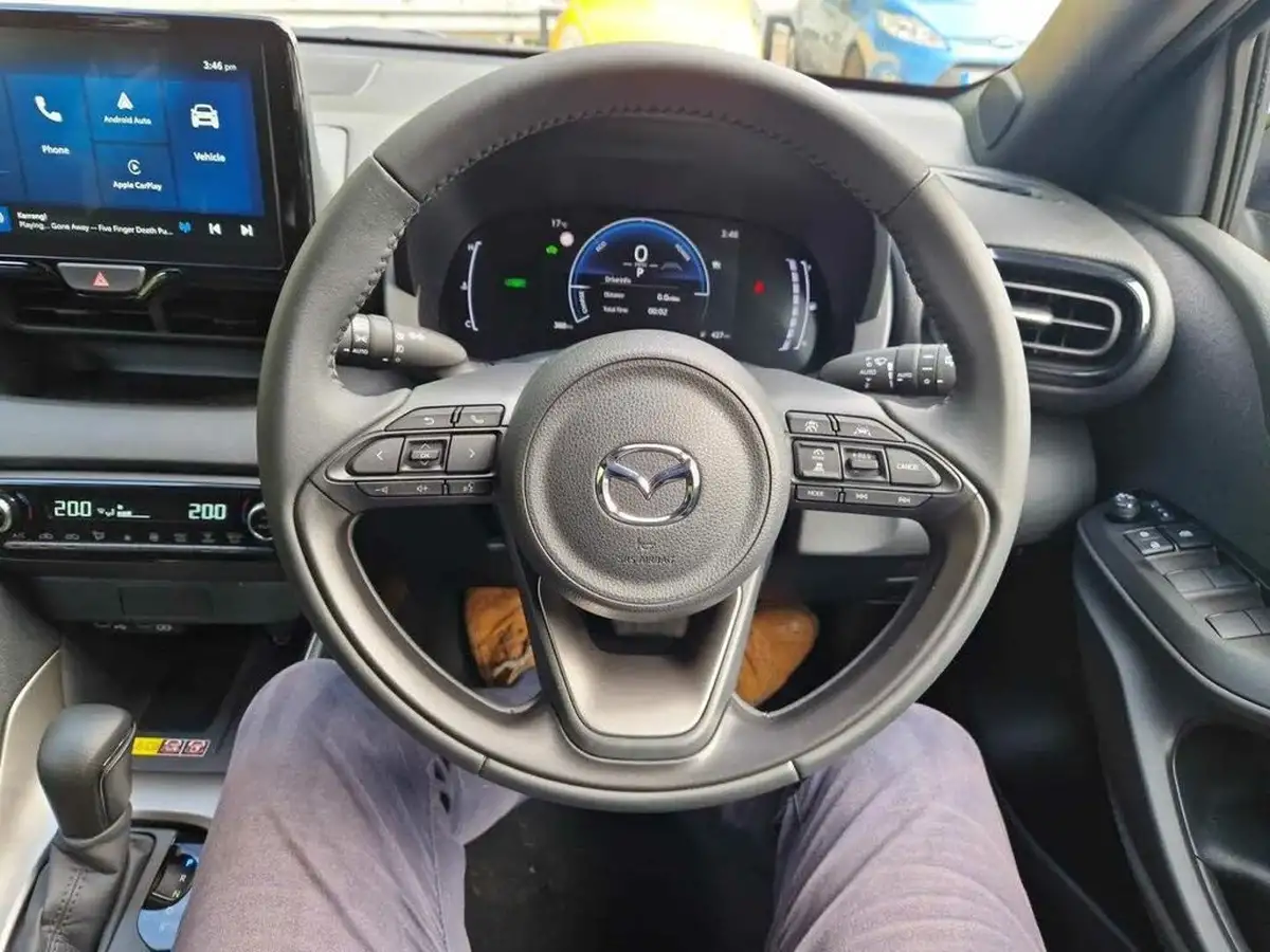 2025-mazda-mazda2-15-homura-big-19
