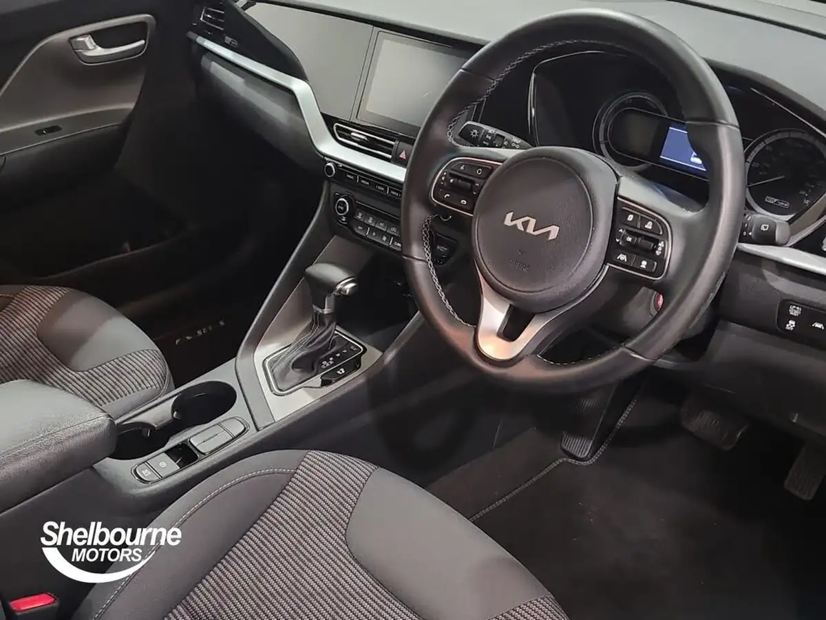 2022-kia-niro-16-gdi-2-139bhp-156kwh-big-3