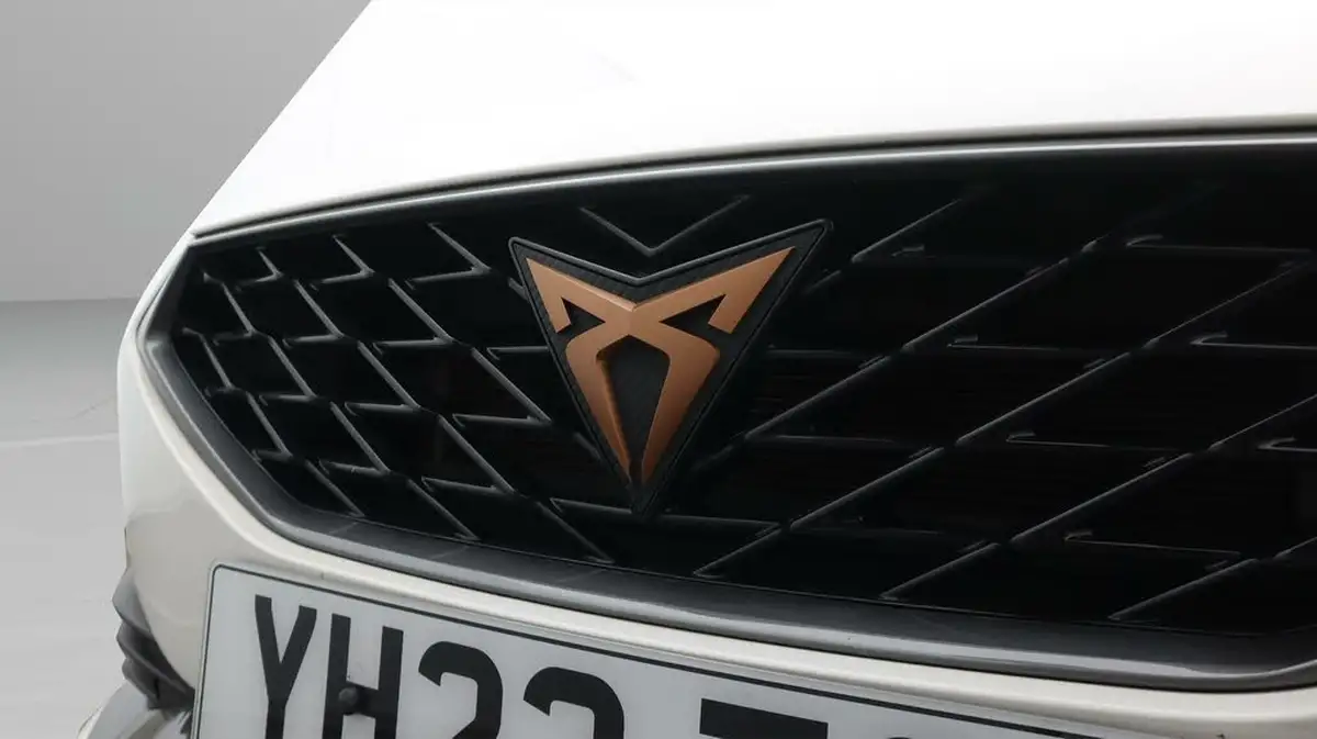 2023-cupra-leon-nf-20-tsi-vz3-300ps-hatchback-big-20