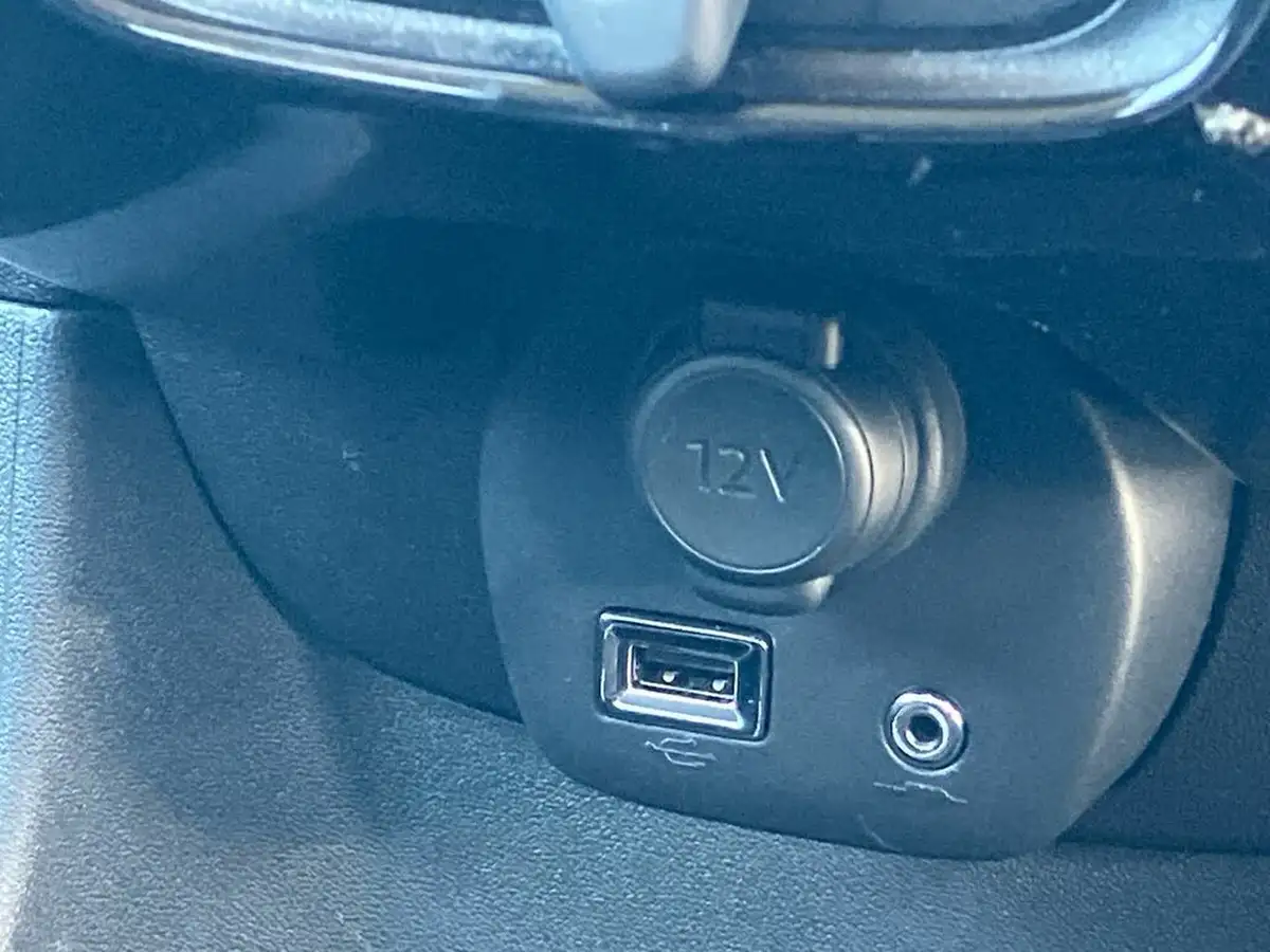 2021-citroen-c1-10-vti-shine-5d-big-47