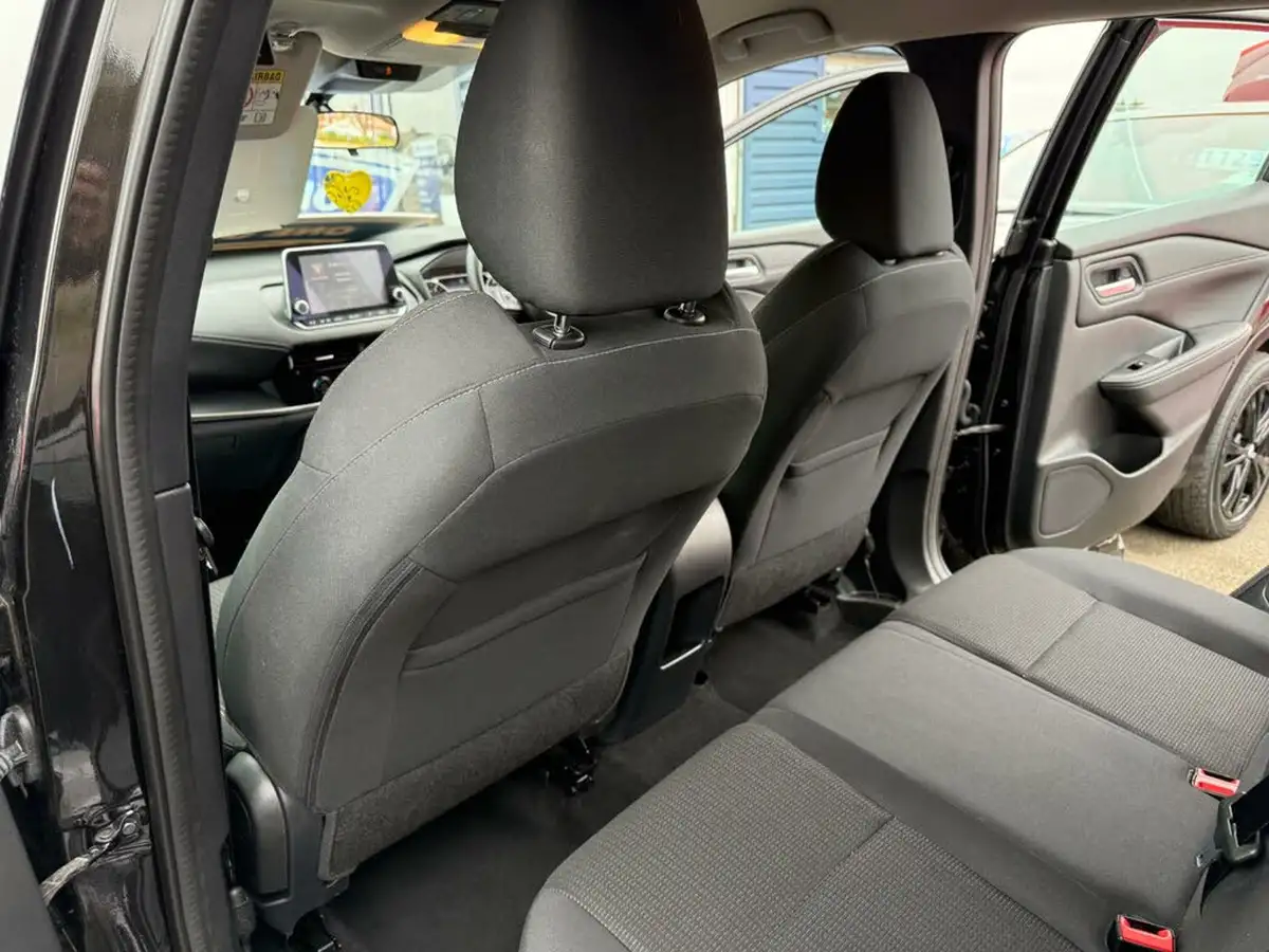 2022-nissan-qashqai-13-dig-t-acenta-premium-140ps-big-27