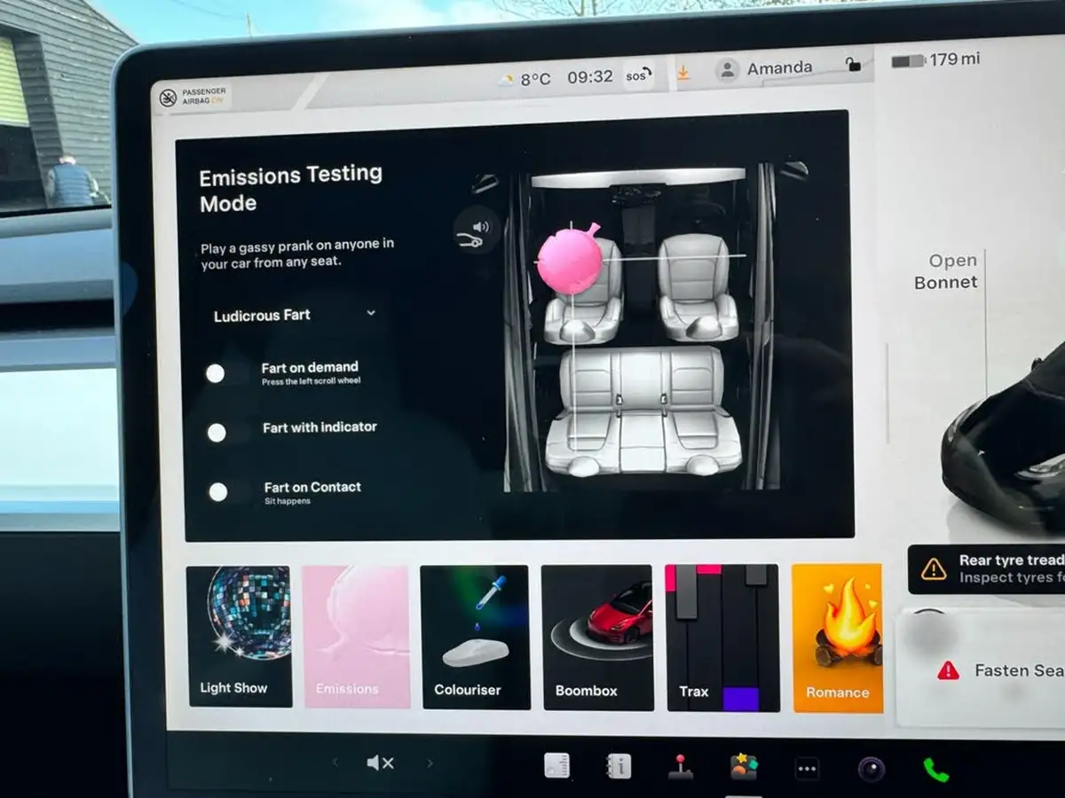 2023-tesla-model-y-e-long-range-big-22