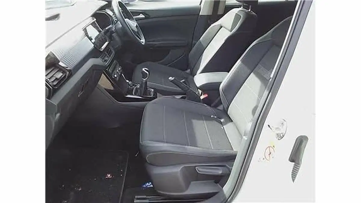 2023-volkswagen-t-cross-10-tsi-black-edition-110ps-big-12