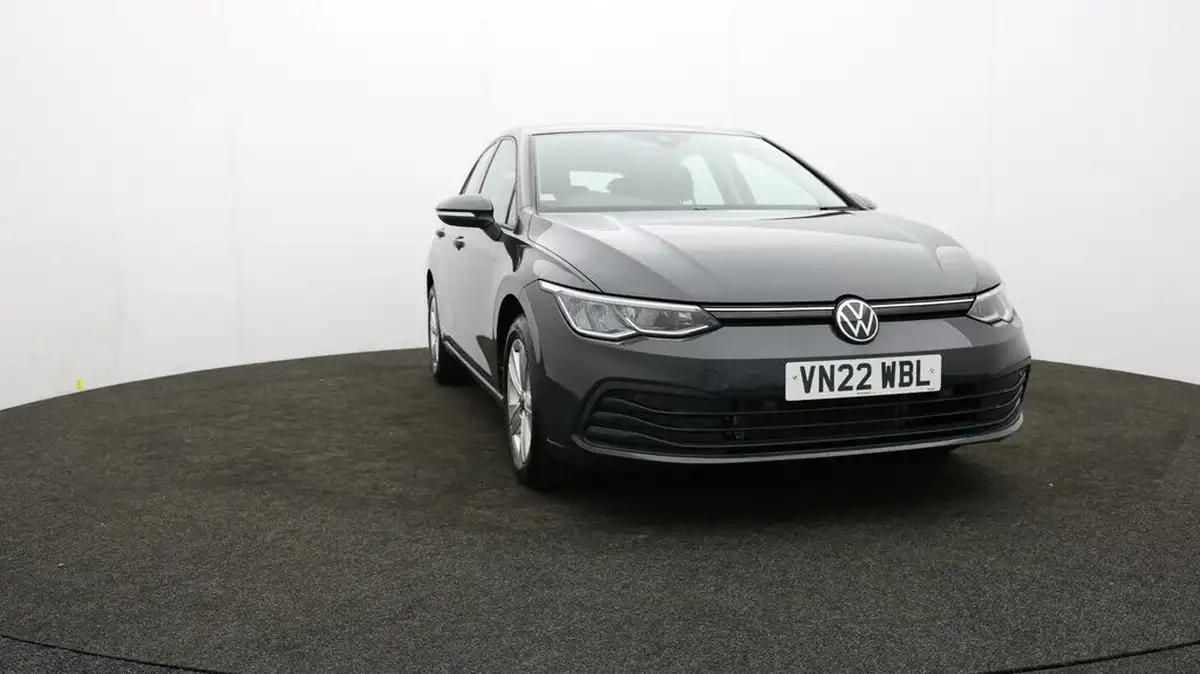 2022-volkswagen-golf-15-tsi-life-130ps-hatchback-big-42