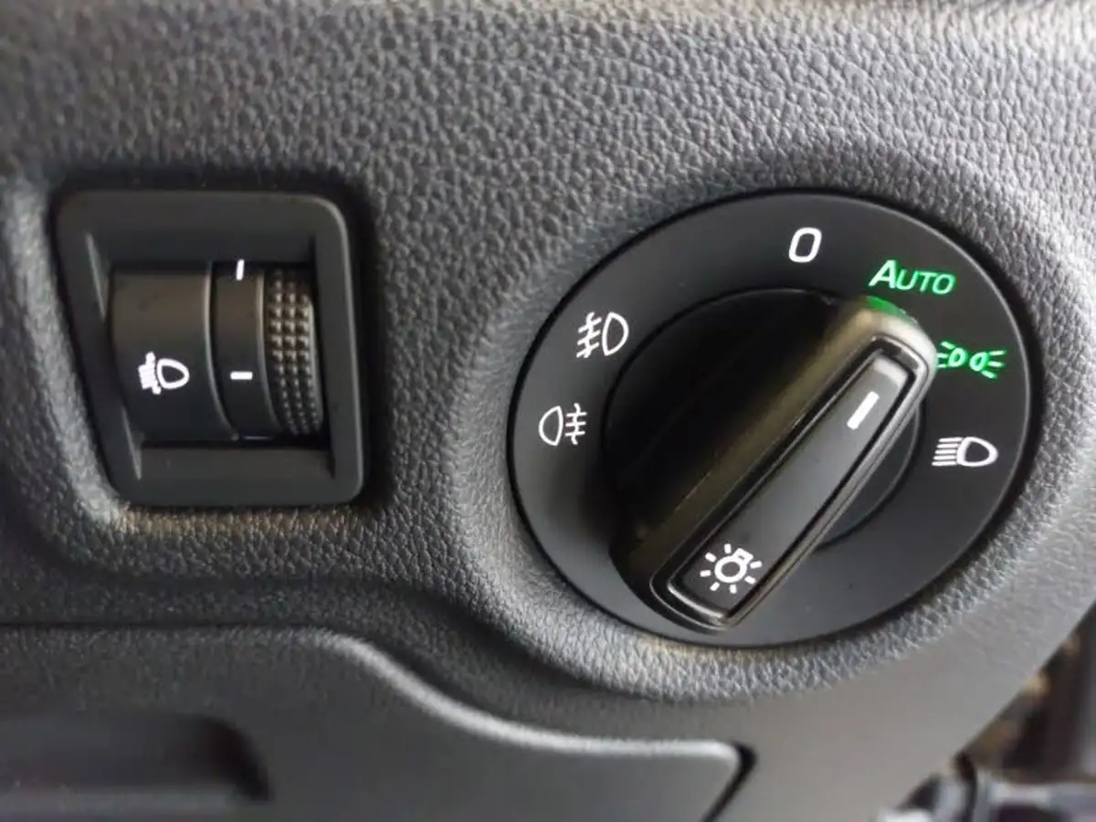 2023-skoda-fabia-10-tsi-se-comfort-110ps-dsg-big-10