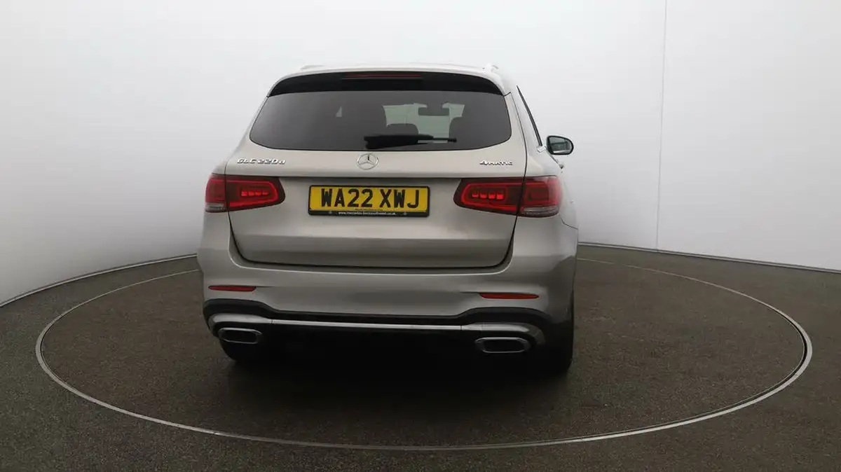 2022-mercedes-benz-glc-class-20d-glc220d-amg-line-195ps-station-wagon-5d-1950cc-4matic-plus-big-6
