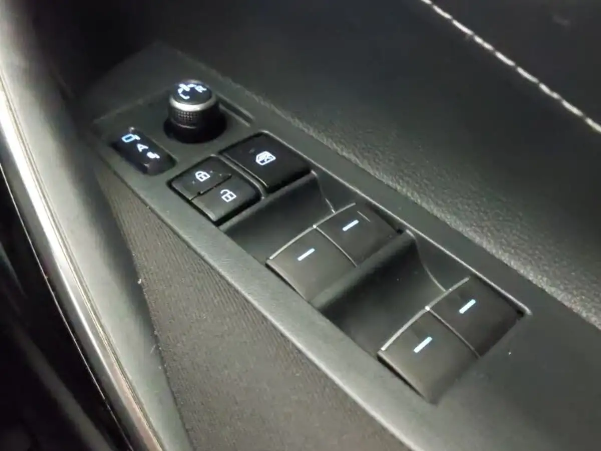 2022-toyota-corolla-20-vvt-i-gr-sport-193bhp-hatchback-big-15