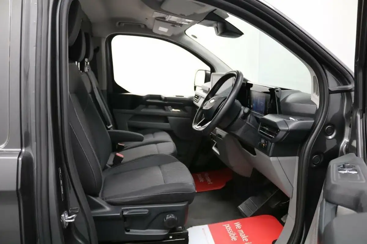 2023-ford-transit-custom-20tdci-320-l1h1-limited-136pseu6e-panel-van-1996cc-auto-big-16