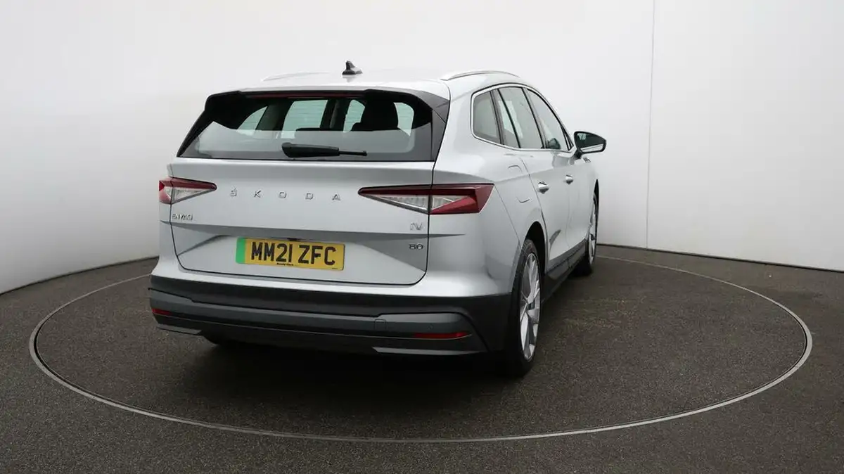 2021-skoda-enyaq-e-80-loft-82-kwh-big-48