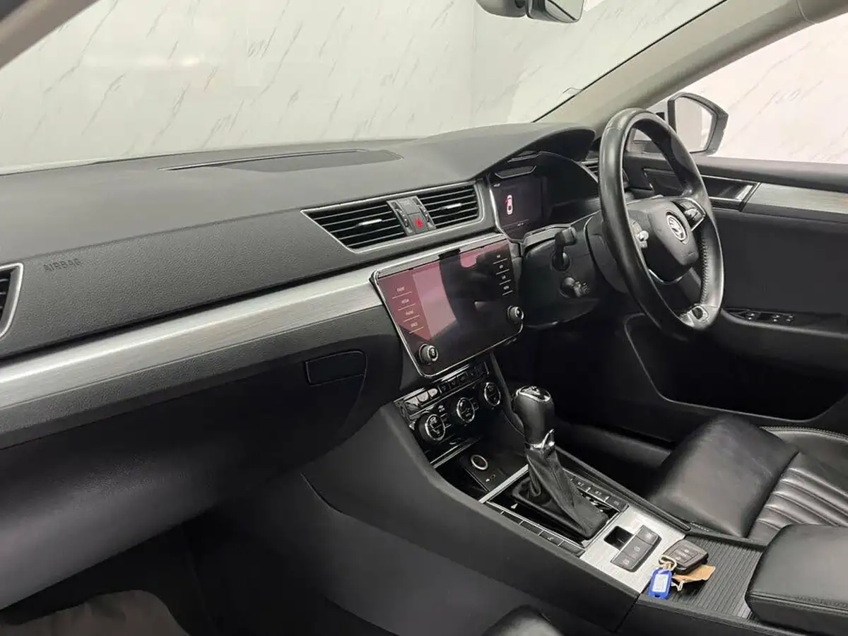 2022-skoda-superb-14-tsi-se-technology-218ps-hatchback-big-13