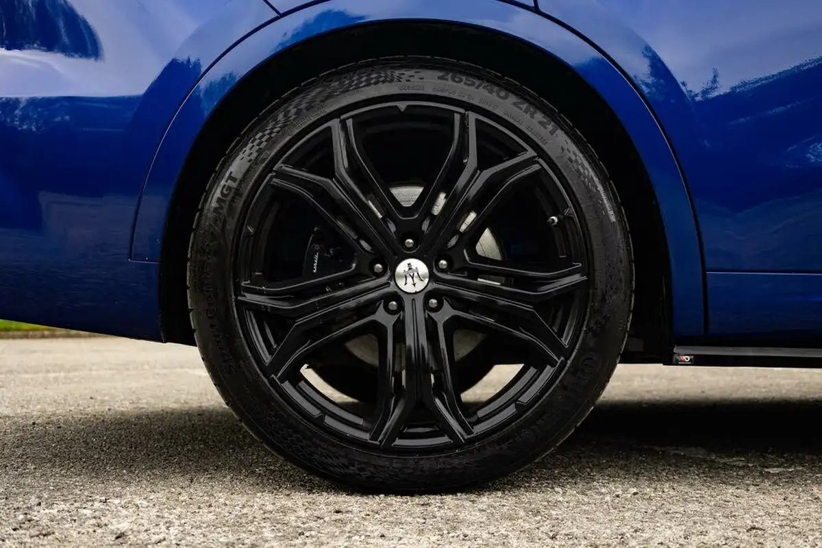 2022-maserati-levante-big-58